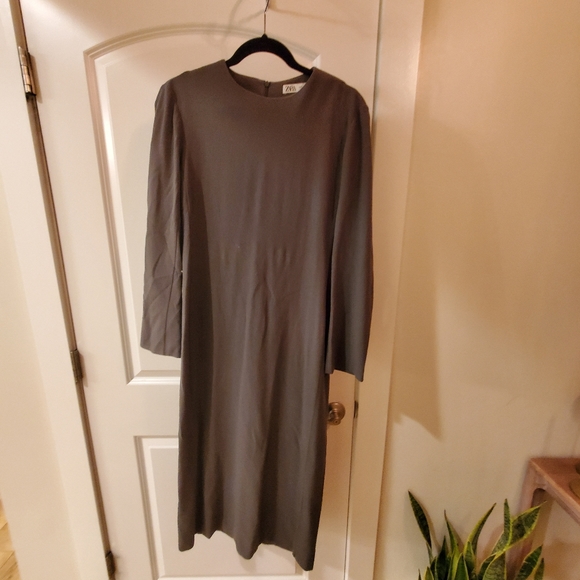 Zara Dresses & Skirts - Dress